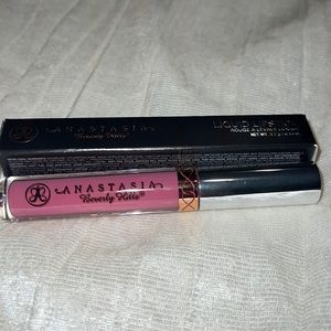 ANASTASIA Liquid lipstick - soft lilac